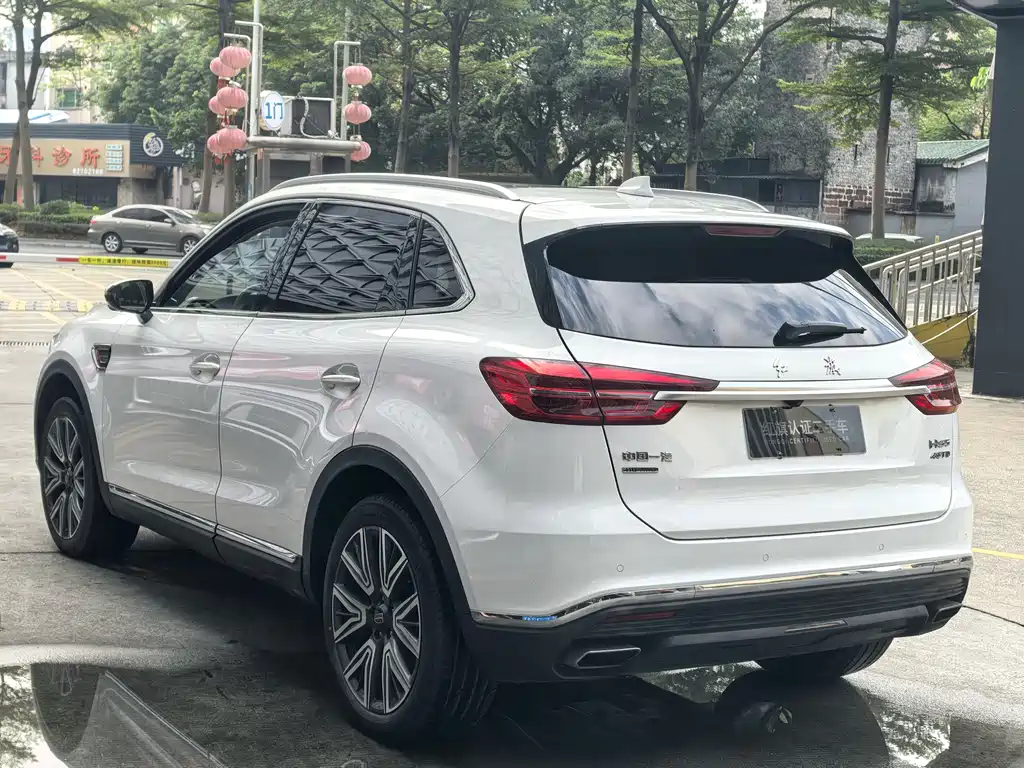 Hongqi HS5 2022 2.0T Zhilian Qixiang four-wheel drive version купить на сайте DeffCars