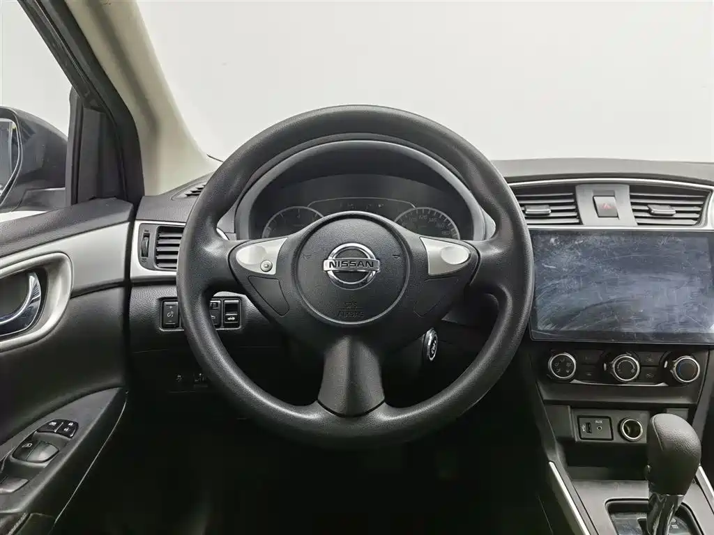 Sylphy 2021 Classic 1.6XE CVT Comfort Edition купить на сайте DeffCars