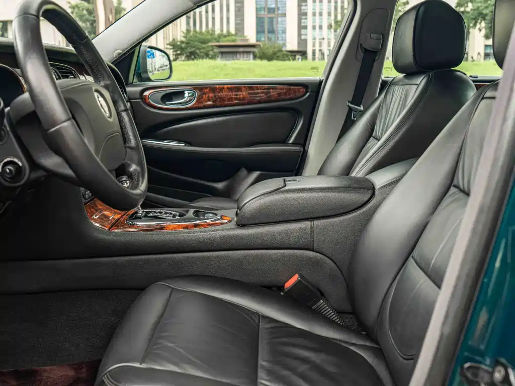 Jaguar XJ 2007 XJ6L 3.0 Royal Extended Edition купить на сайте DeffCars