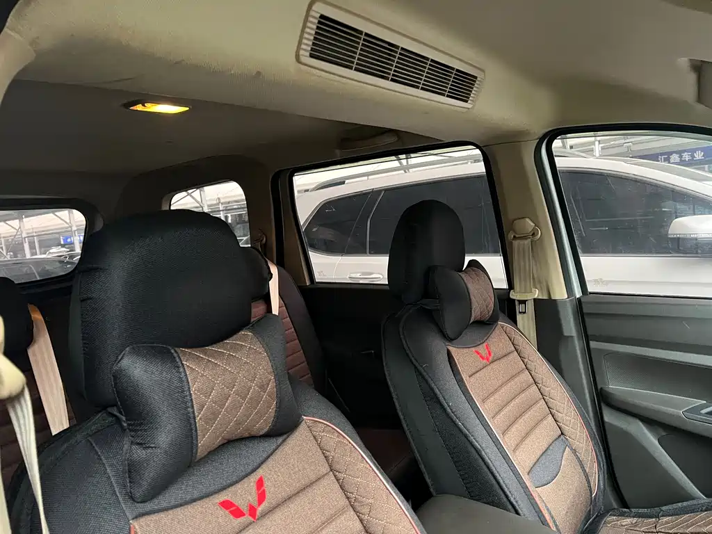 Wuling Hongguang 2021 facelift 1.5L S Comfort Hydraulic Assist LAR купить на сайте DeffCars