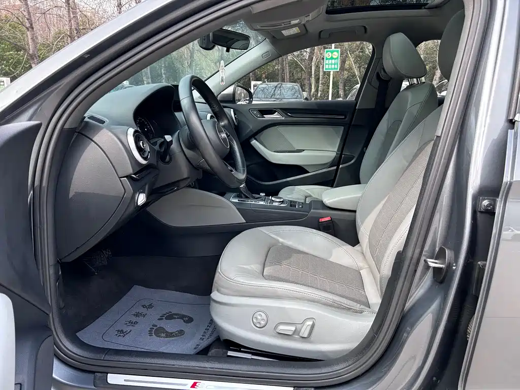 Audi A3 2019 Limousine 35 TFSI Fashion Type National V купить на сайте DeffCars