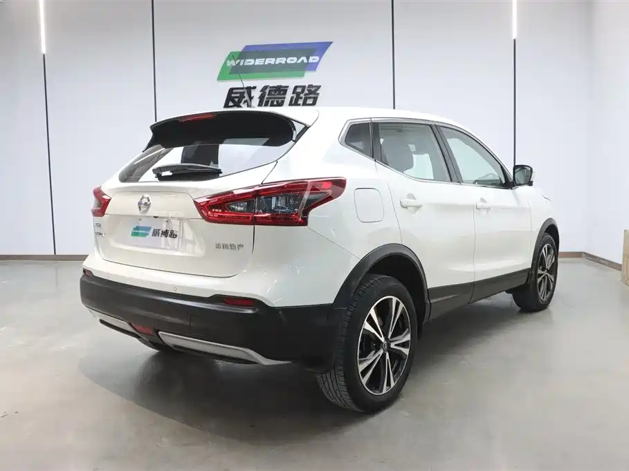 Qashqai 2021 2.0L CVT Deluxe Edition купить на сайте DeffCars