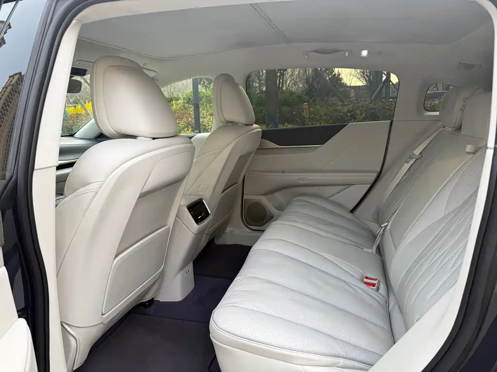Buick Zhijing L7 2025 Aivia купить на сайте DeffCars