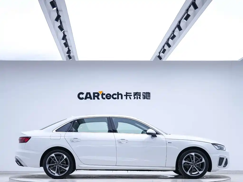 Audi A4L 2022 40 TFSI Fashionable and Dynamic купить на сайте DeffCars