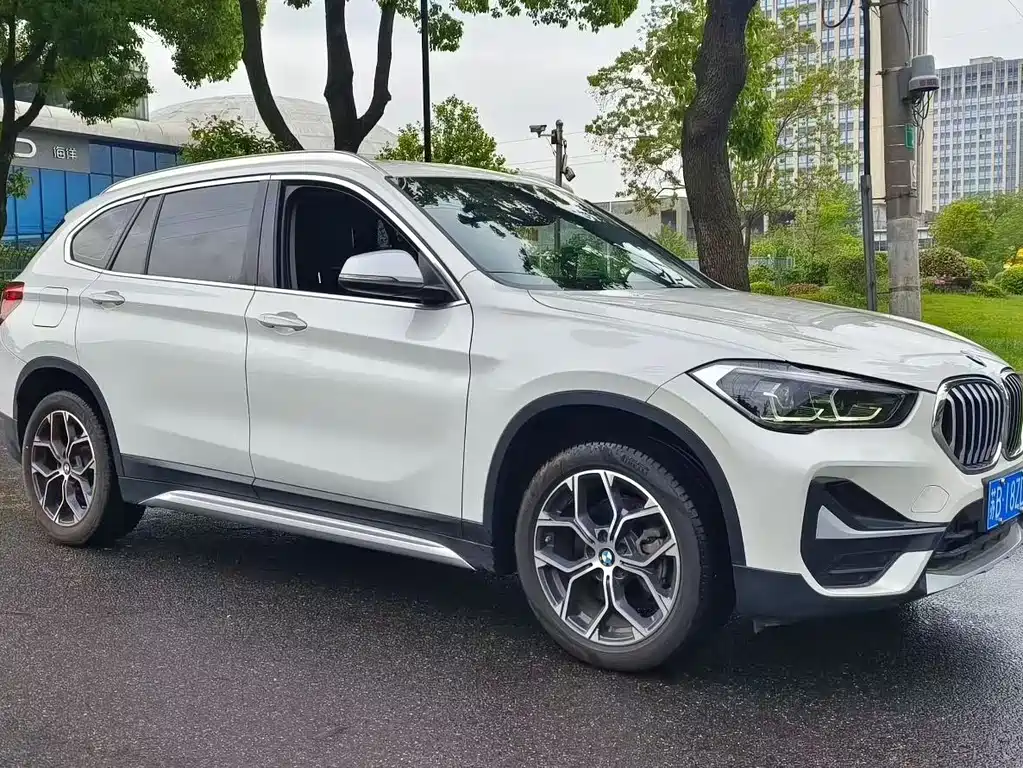 BMW X1 2022 sDrive20Li Fashion Model купить на сайте DeffCars