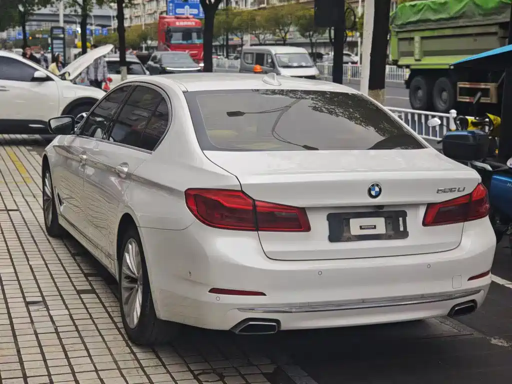 BMW 5 Series 2020 525Li Luxury Package купить на сайте DeffCars