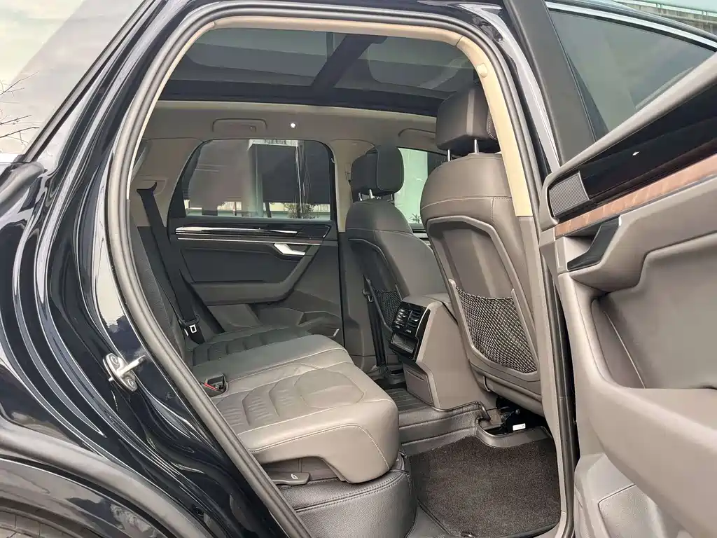 Touareg 2022 3.0TSI Ruixiang Edition Classic Sports Package купить на сайте DeffCars