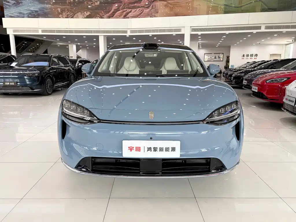 Zhijie R7 2026 pure electric Max+192 line lidar) купить на сайте DeffCars