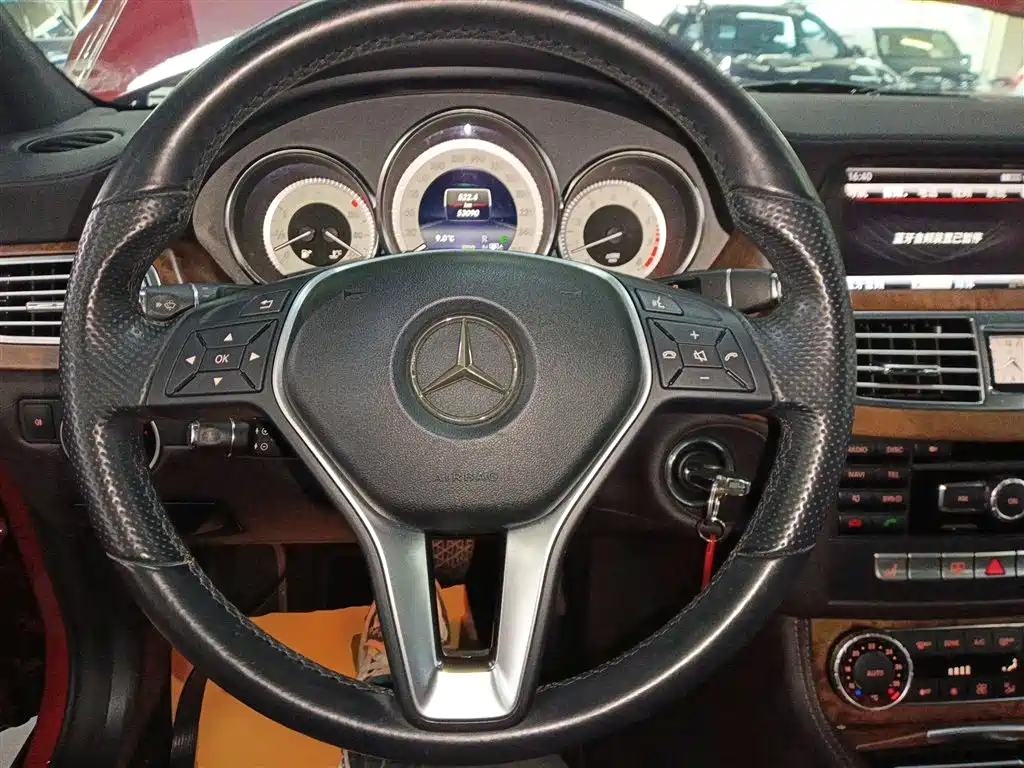 Mercedes-Benz CLS 2012 CLS 300 CGI купить на сайте DeffCars