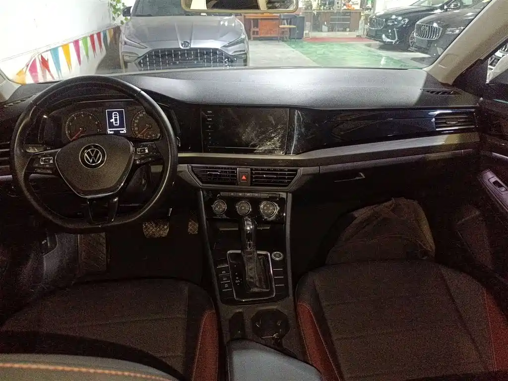 Bora 2021 1.5L automatic comfort intelligent connected version купить на сайте DeffCars