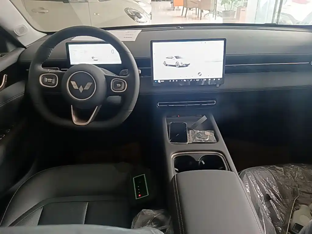 Wuling Starlight 2025 70km smart standard model купить на сайте DeffCars