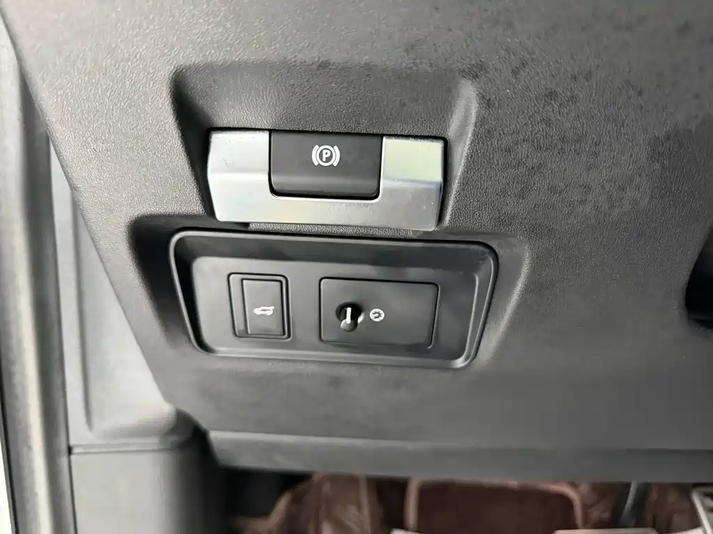 Discovery Sport 2021 249PS R-Dynamic SE Performance Technology Edition 5-seater купить на сайте DeffCars