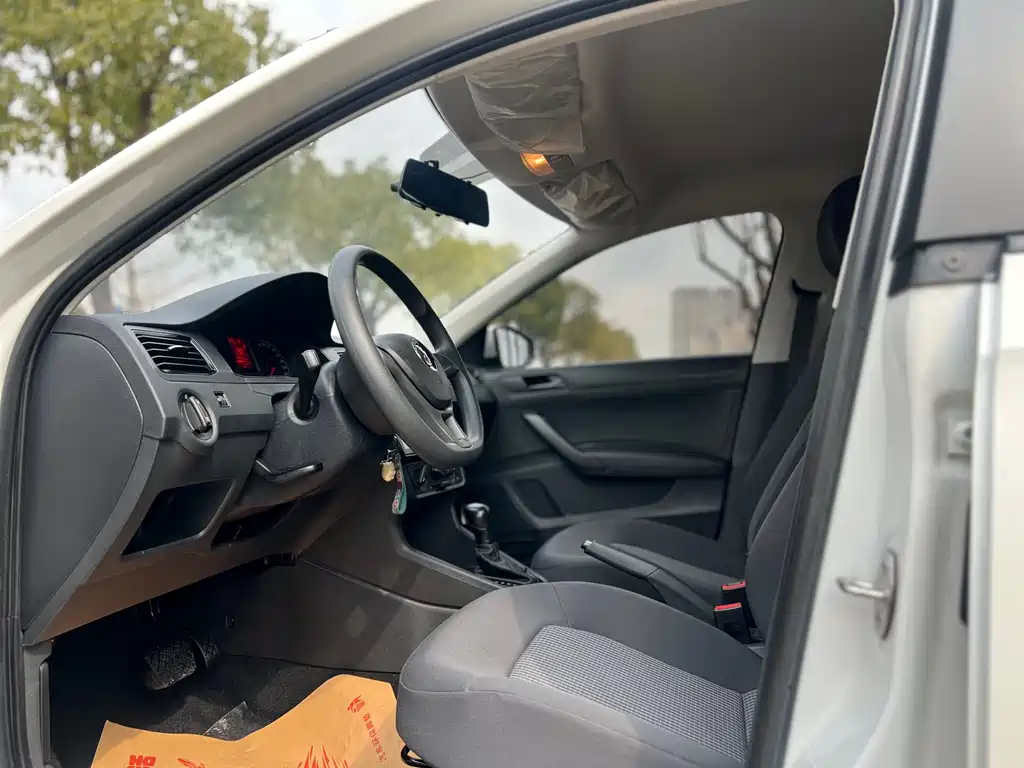 Santana 2021 1.5L automatic fashion version купить на сайте DeffCars