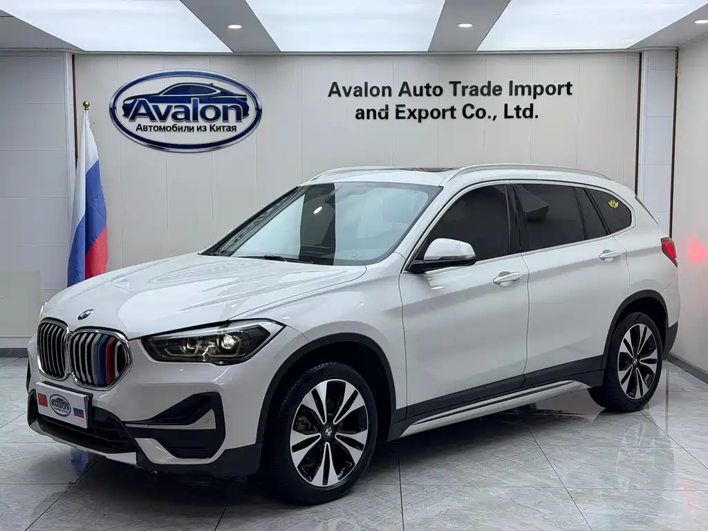 BMW X1 2022 sDrive20Li Exclusive Model купить на сайте DeffCars