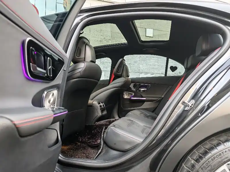 Mercedes-Benz C-Class AMG 2025 AMG C 43 4MATIC купить на сайте DeffCars