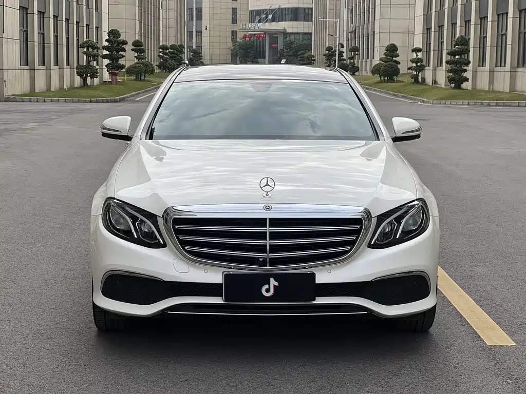Mercedes-Benz E-Class 2019 E 260 L купить на сайте DeffCars