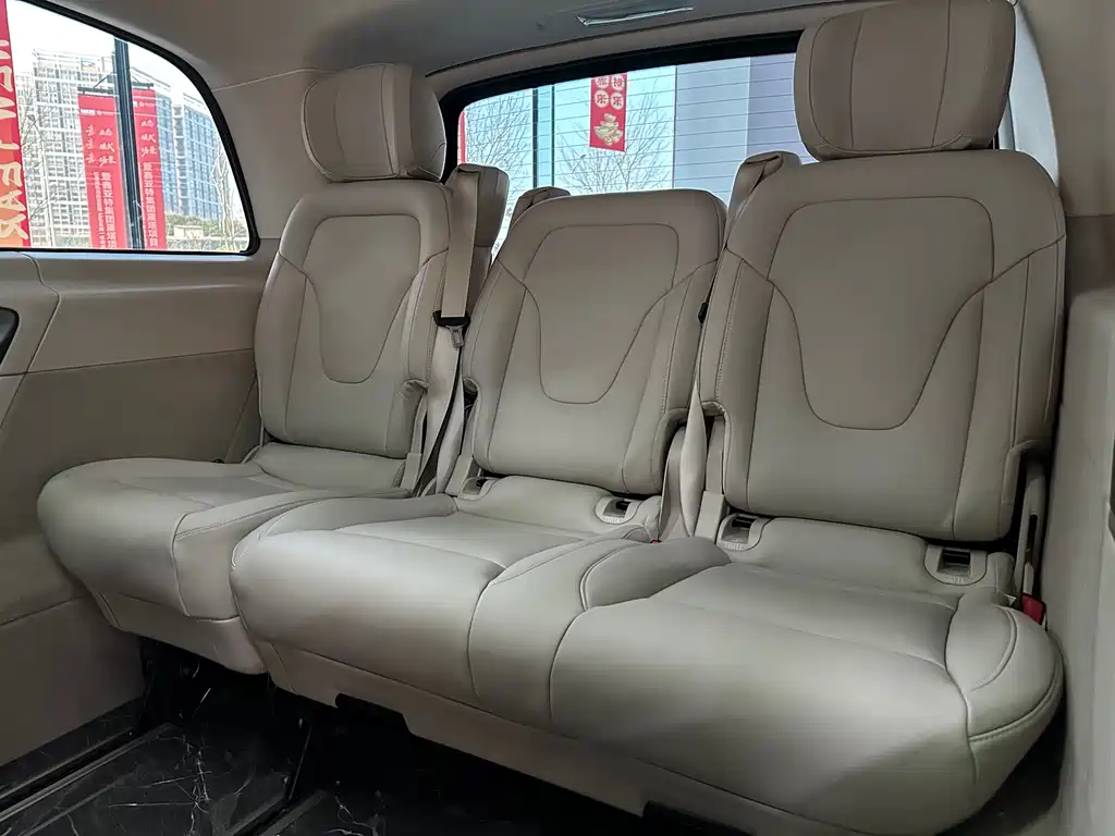 Mercedes-Benz V-Class 2024 V 300 L Long Wheelbase Luxury Edition купить на сайте DeffCars