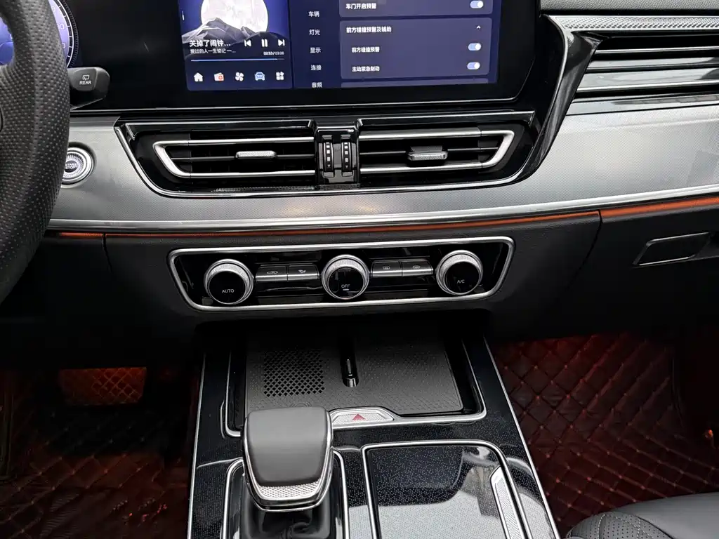 Hongqi HS5 2025 2.0T two-wheel drive Qixiang Pro version купить на сайте DeffCars