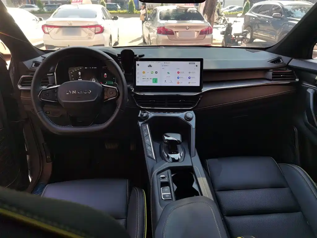 Lynk & Co 06 2023 Remix 1.5T Jin Halo купить на сайте DeffCars