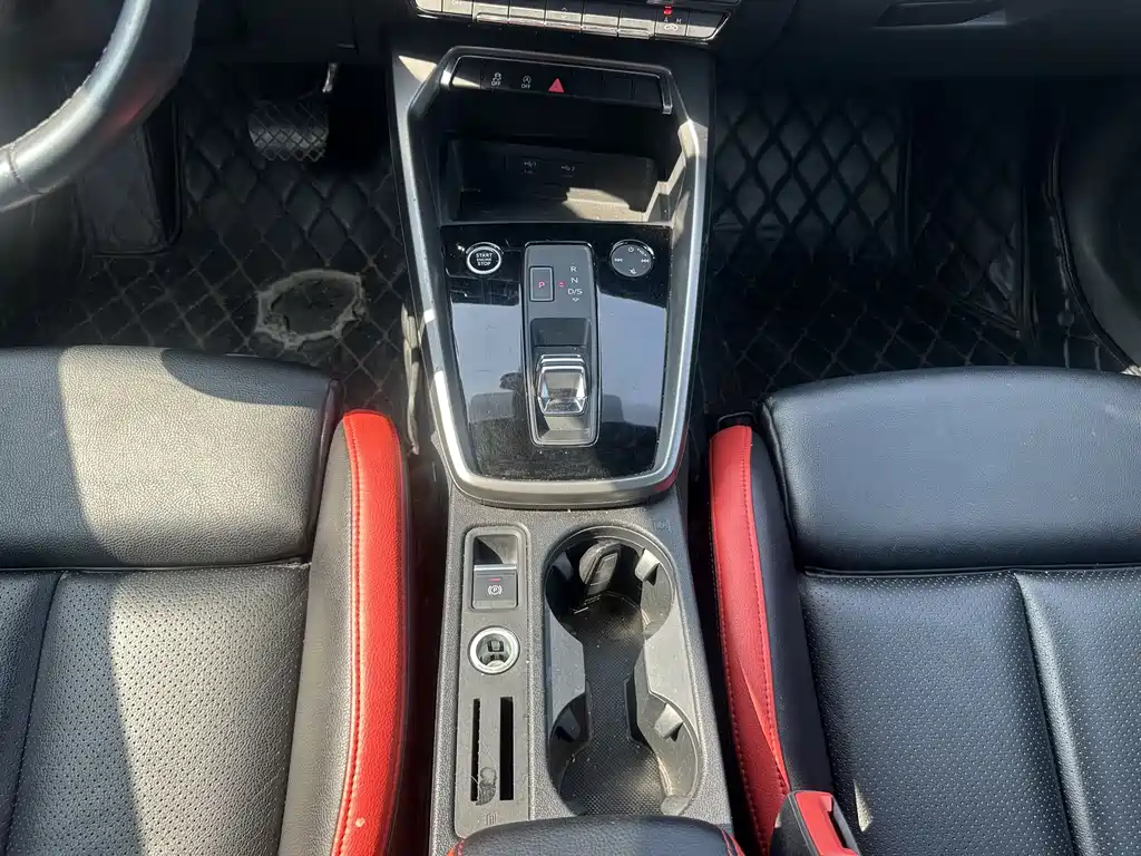 Audi A3 2023 A3L Limousine 35 TFSI aggressive and sporty купить на сайте DeffCars