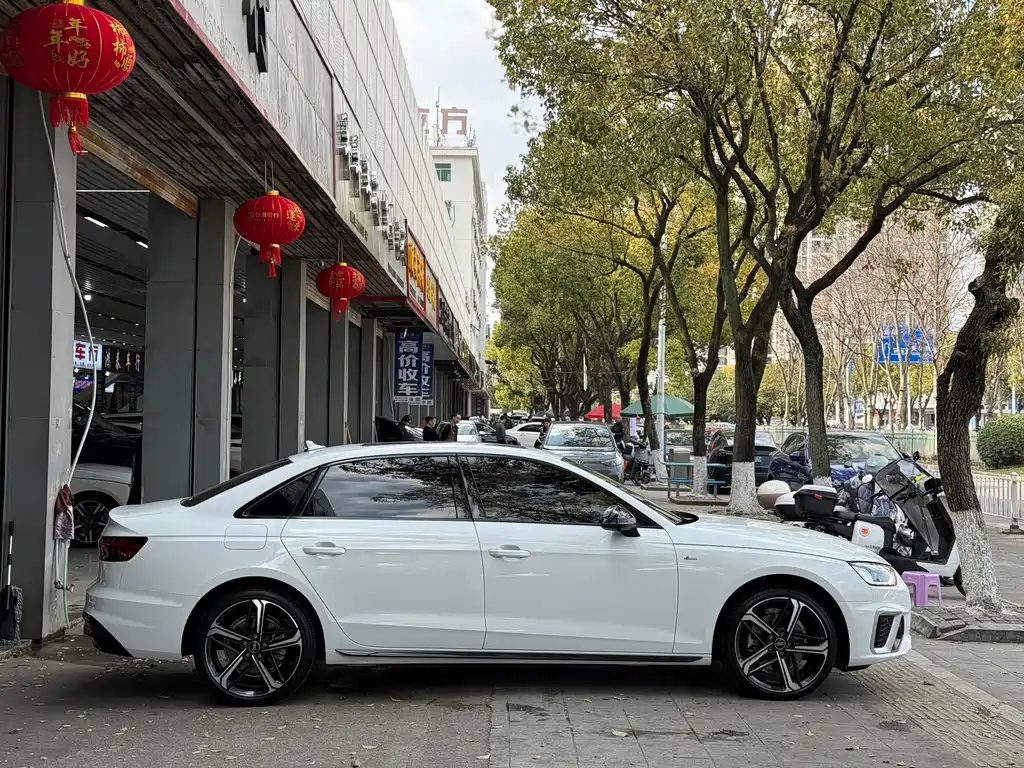 Audi A4L 2024 40 TFSI luxury and dynamic model купить на сайте DeffCars