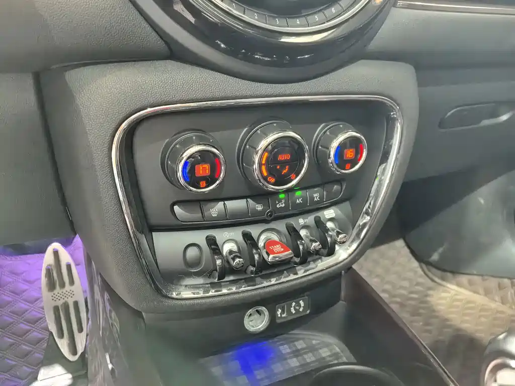 Clubman 2016 modified 1.5T Cooper connoisseur edition купить на сайте DeffCars