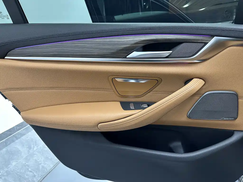 BMW 5 Series 2018 Facelift 530Li Exclusive Luxury Package купить на сайте DeffCars