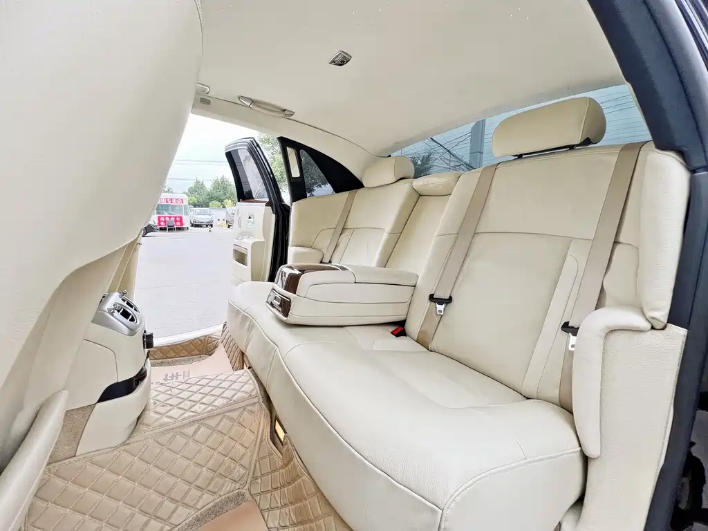 Ghost 2010 6.6T Standard Edition купить на сайте DeffCars