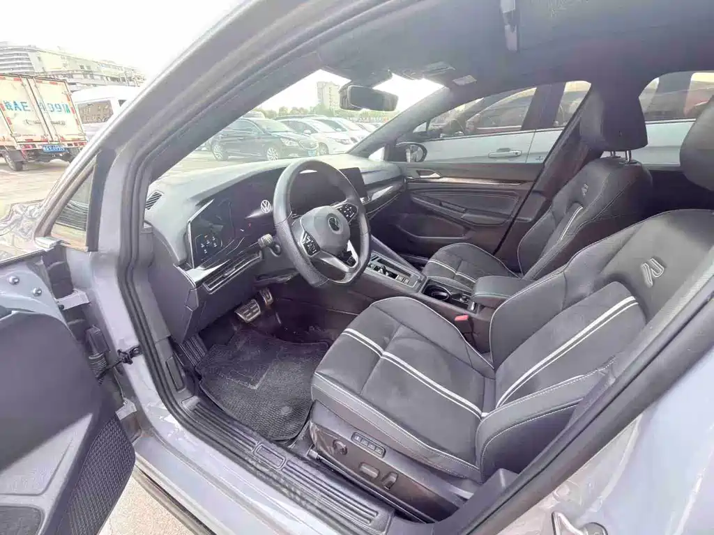 Golf 2023 facelift 280TSI DSG R-Line купить на сайте DeffCars