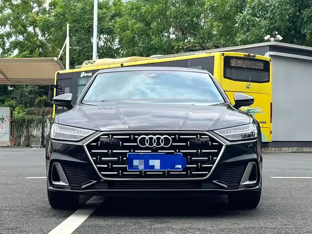 Audi A7L 2024 45TFSI S-line Dream-Building Crystal Package купить на сайте DeffCars