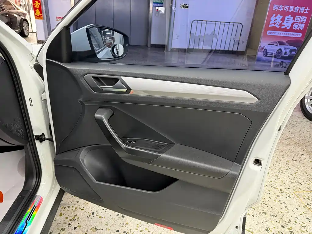 T-ROC 2022 model 280TSI DSG two-wheel drive elite PLUS купить на сайте DeffCars