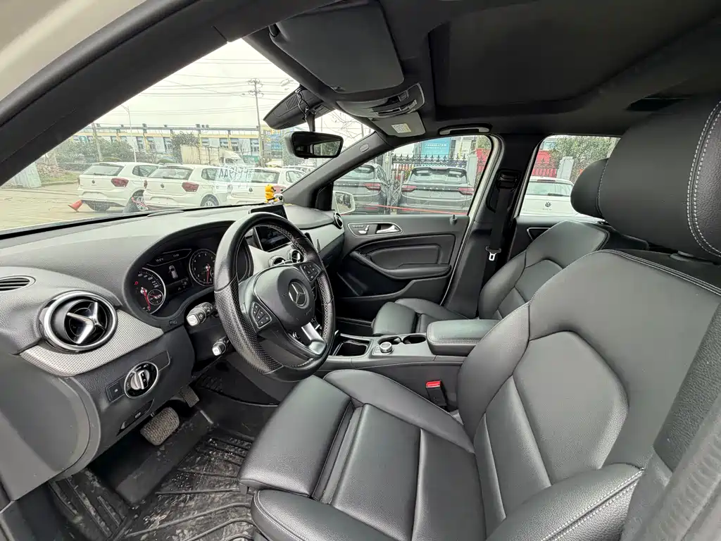 Mercedes-Benz B-Class 2018 B 200 Fashion Model купить на сайте DeffCars