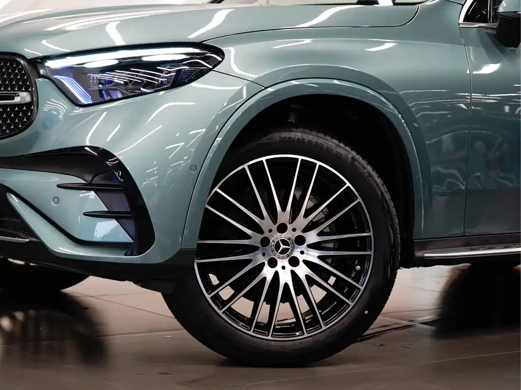 Mercedes-Benz GLC 2025 GLC 300 L 4MATIC luxury model 5 seats купить на сайте DeffCars