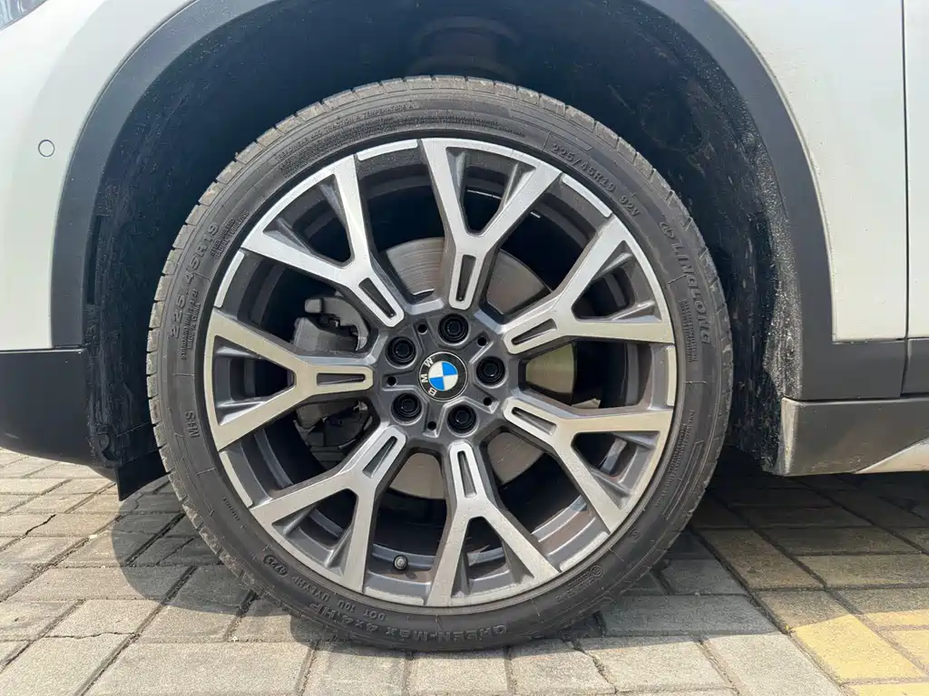 BMW X1 2022 xDrive25Li Exclusive Model купить на сайте DeffCars