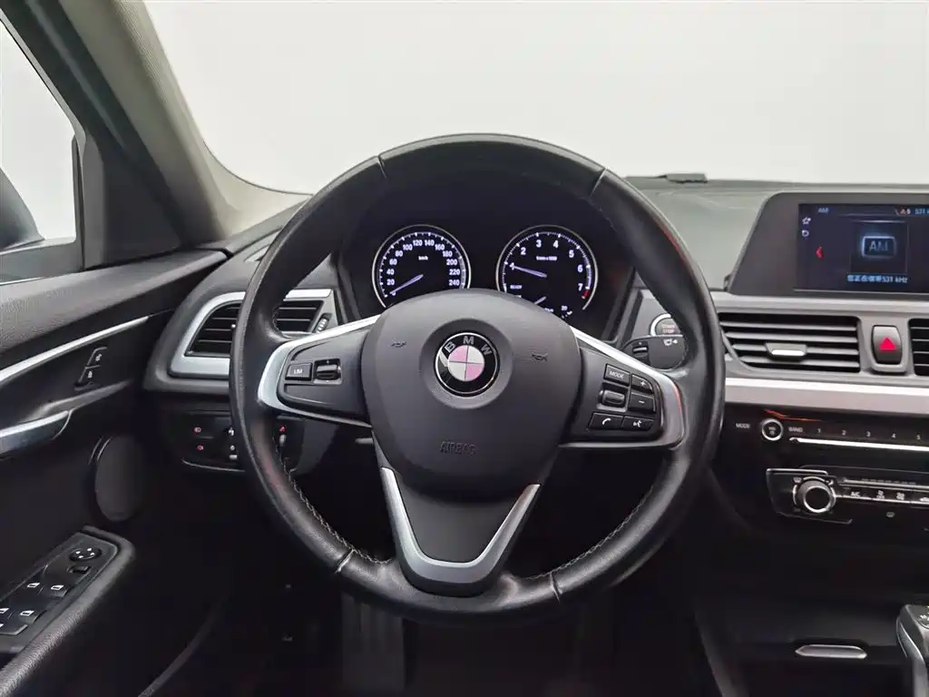 BMW 1 Series 2018 facelift 118i fashion model купить на сайте DeffCars