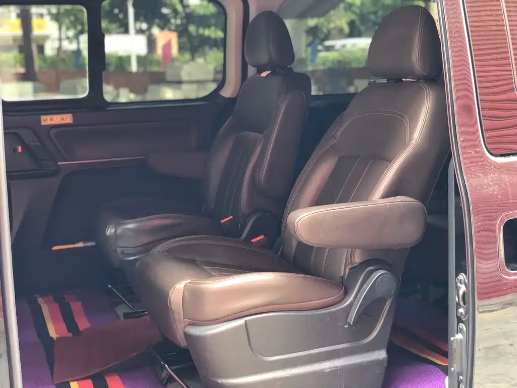 Lingzhi PLUS 2021 2.0L manual luxury model 7 seats купить на сайте DeffCars