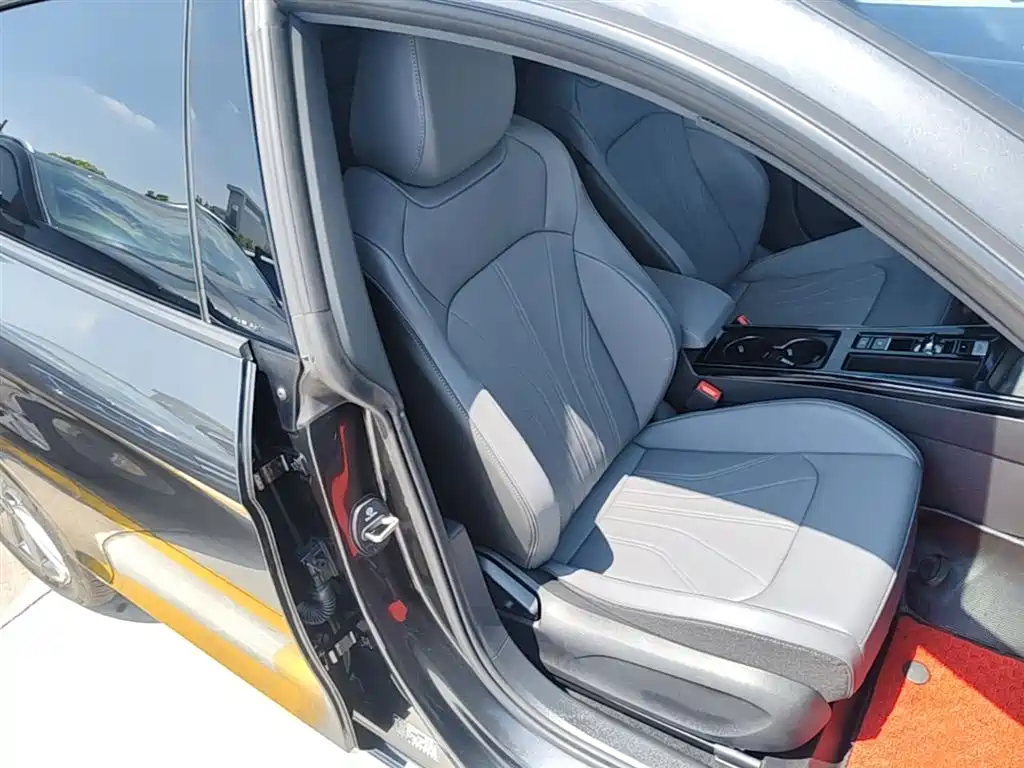 Lingdu 2026 Lingdu L 300TSI Lingfeng Edition купить на сайте DeffCars
