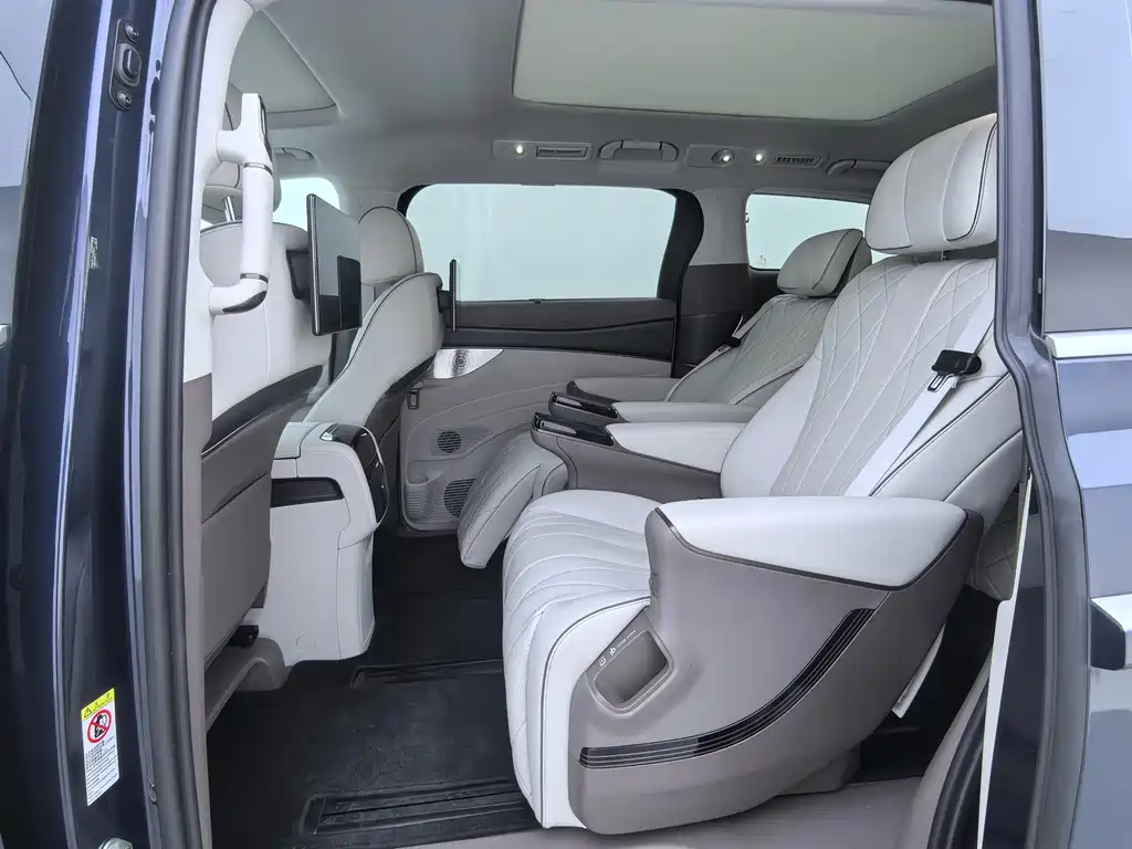 Denza D9 2022 DM-i 970 four-wheel drive premium type купить на сайте DeffCars