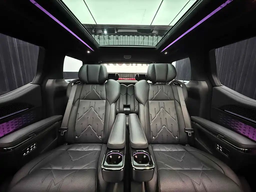 Jikrypton 009 2024 six-seat executive version four-wheel drive 108kWh купить на сайте DeffCars