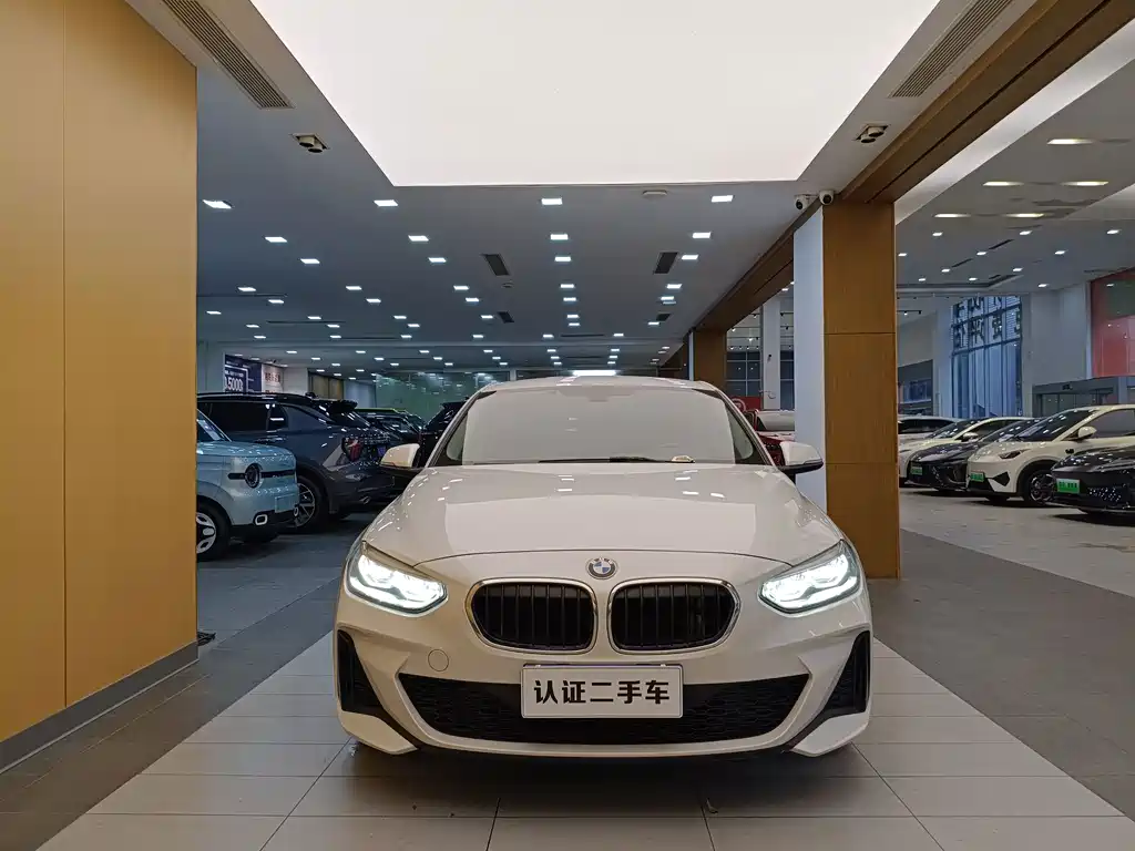 BMW 1 Series 2021 120i M Sports Edition купить на сайте DeffCars