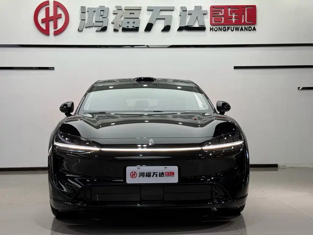 Zhijie R7 2026 pure electric UItra купить на сайте DeffCars