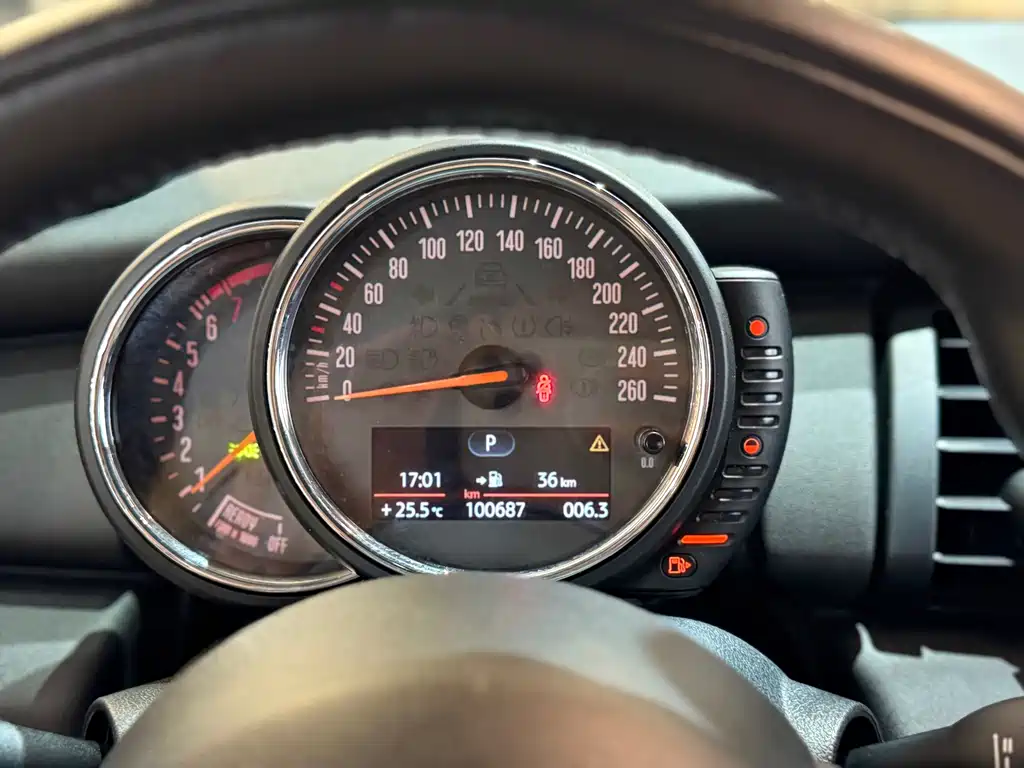 Mini 2016 1.2T one avant-garde купить на сайте DeffCars