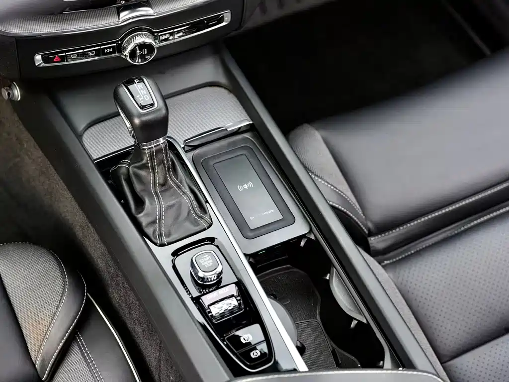 Volvo XC60 2021 T5 four-wheel drive Zhiyuan Sport Edition купить на сайте DeffCars