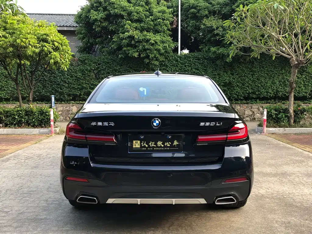 BMW 5 Series 2023 facelift 530Li exclusive M sports package купить на сайте DeffCars