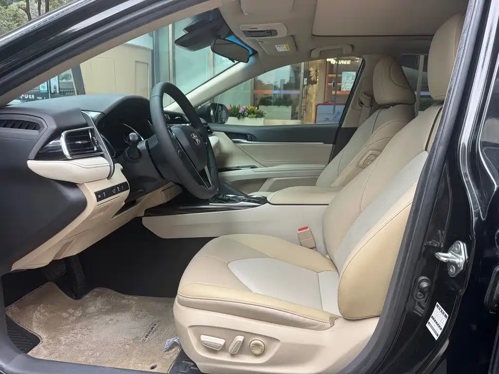 Camry 2019 2.5G Deluxe Edition National V купить на сайте DeffCars