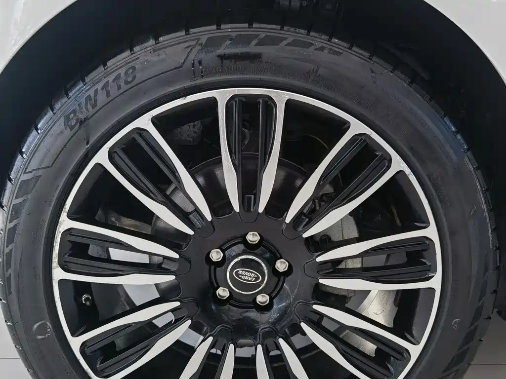 Range Rover Velar 2020 P250 купить на сайте DeffCars
