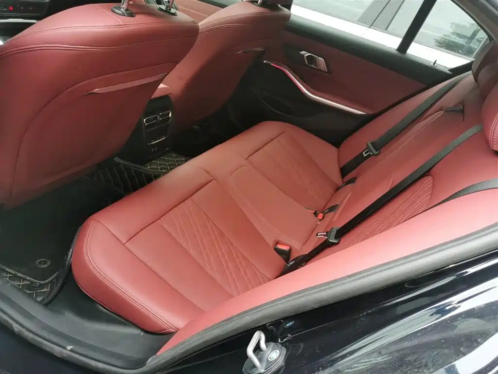 BMW 3 Series 2025 325i M Sports Package купить на сайте DeffCars