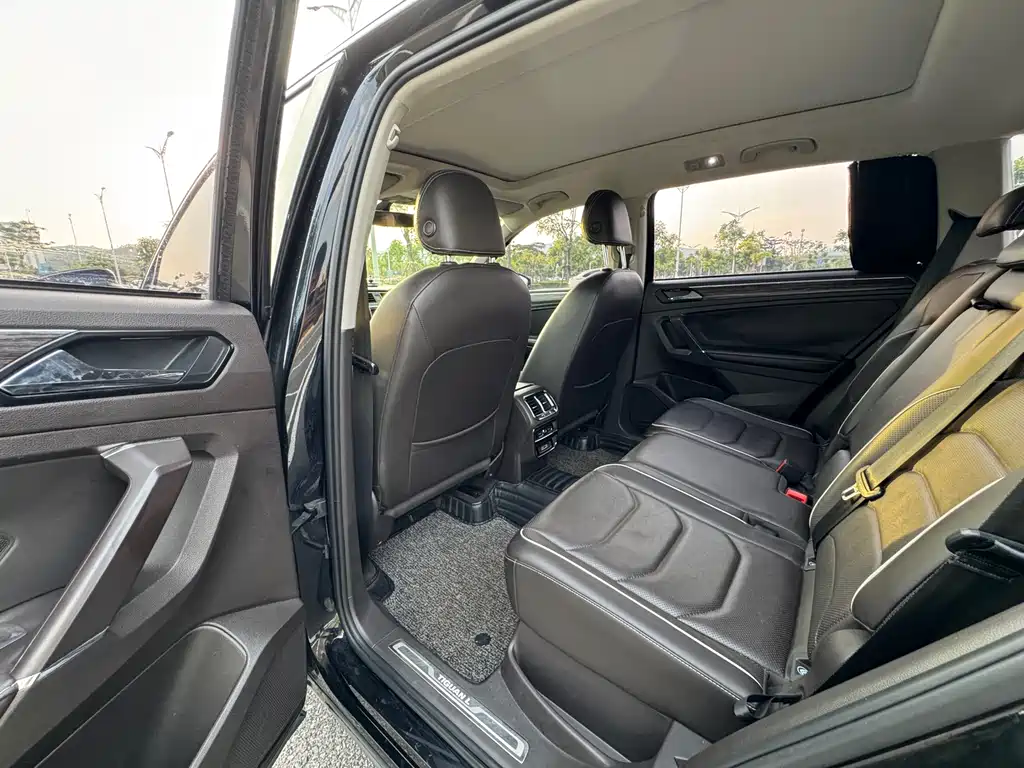 Tiguan L 2018 330TSI automatic two-wheel drive flagship version купить на сайте DeffCars
