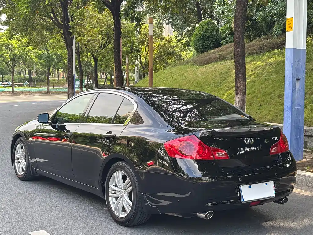 Infinity G Series 2010 G25 Sedan luxury sports version купить на сайте DeffCars