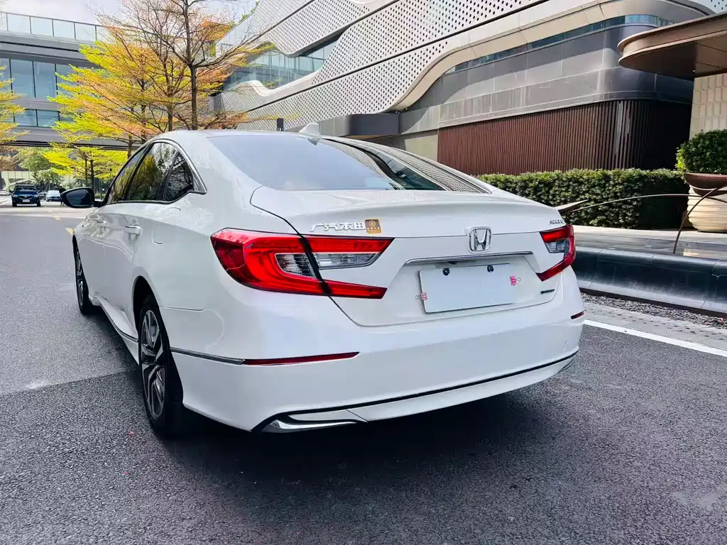 Accord 2018 Sharp·Hybrid 2.0L Sharp Collar Edition National V купить на сайте DeffCars